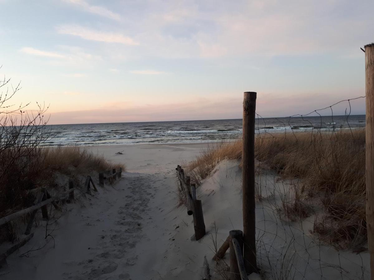 Pokoje Goscinne Pod Knotem Karwienskie Bloto Drugie Buitenkant foto